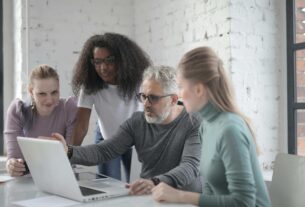 How to Attract Top Talent